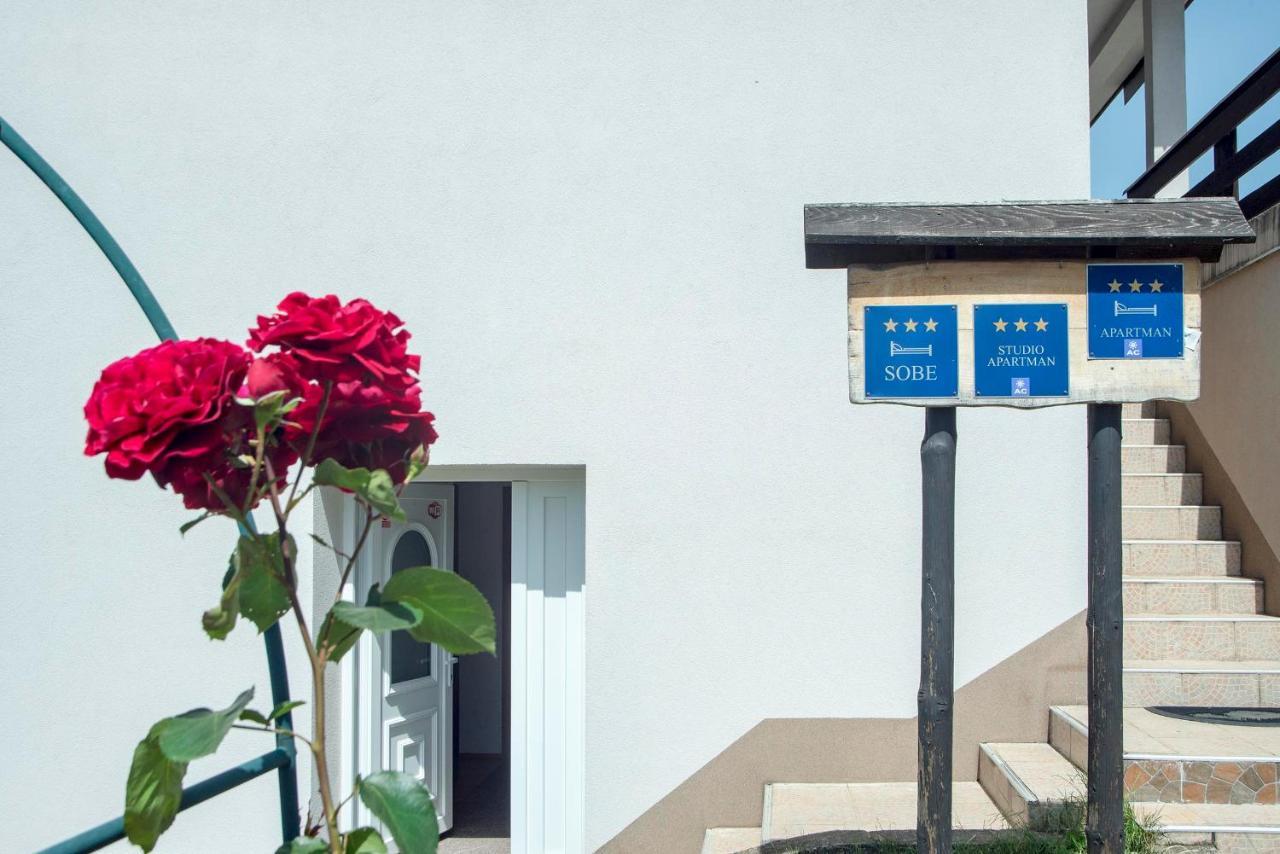 Apartments Vesna سلوني المظهر الخارجي الصورة